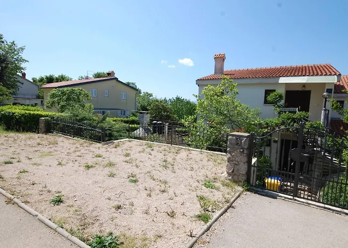 With Parking Space Njivice, Krk - 21763 נייביצה
